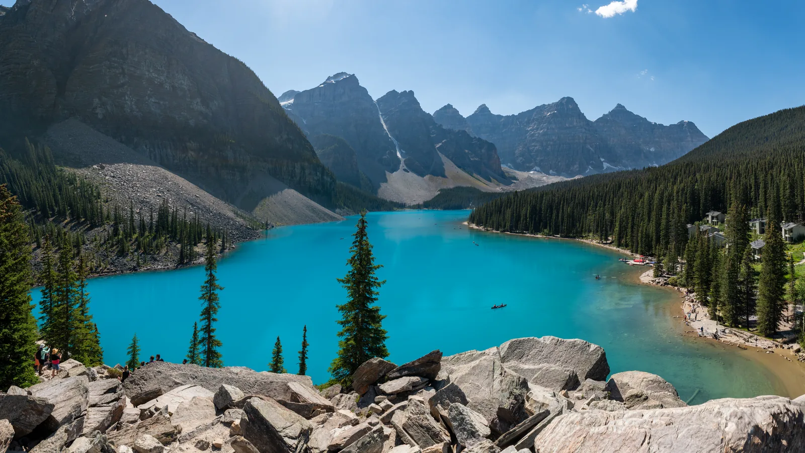 Turquoise Moraine Lake in Banff National Park below the peaks of the Valley of the Ten Peaks.