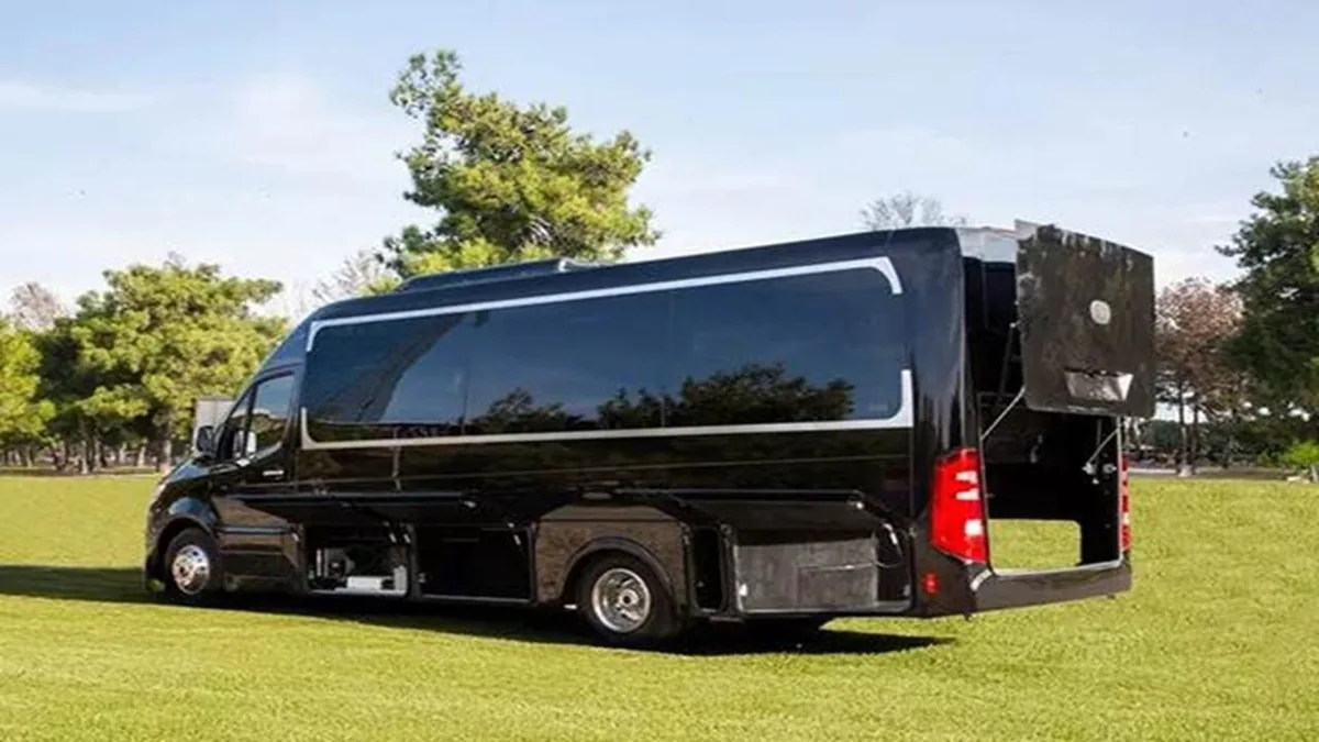 Offer photo: From St. George or Las Vegas: one-way shared shuttle to The Lodge at Bryce Canyon