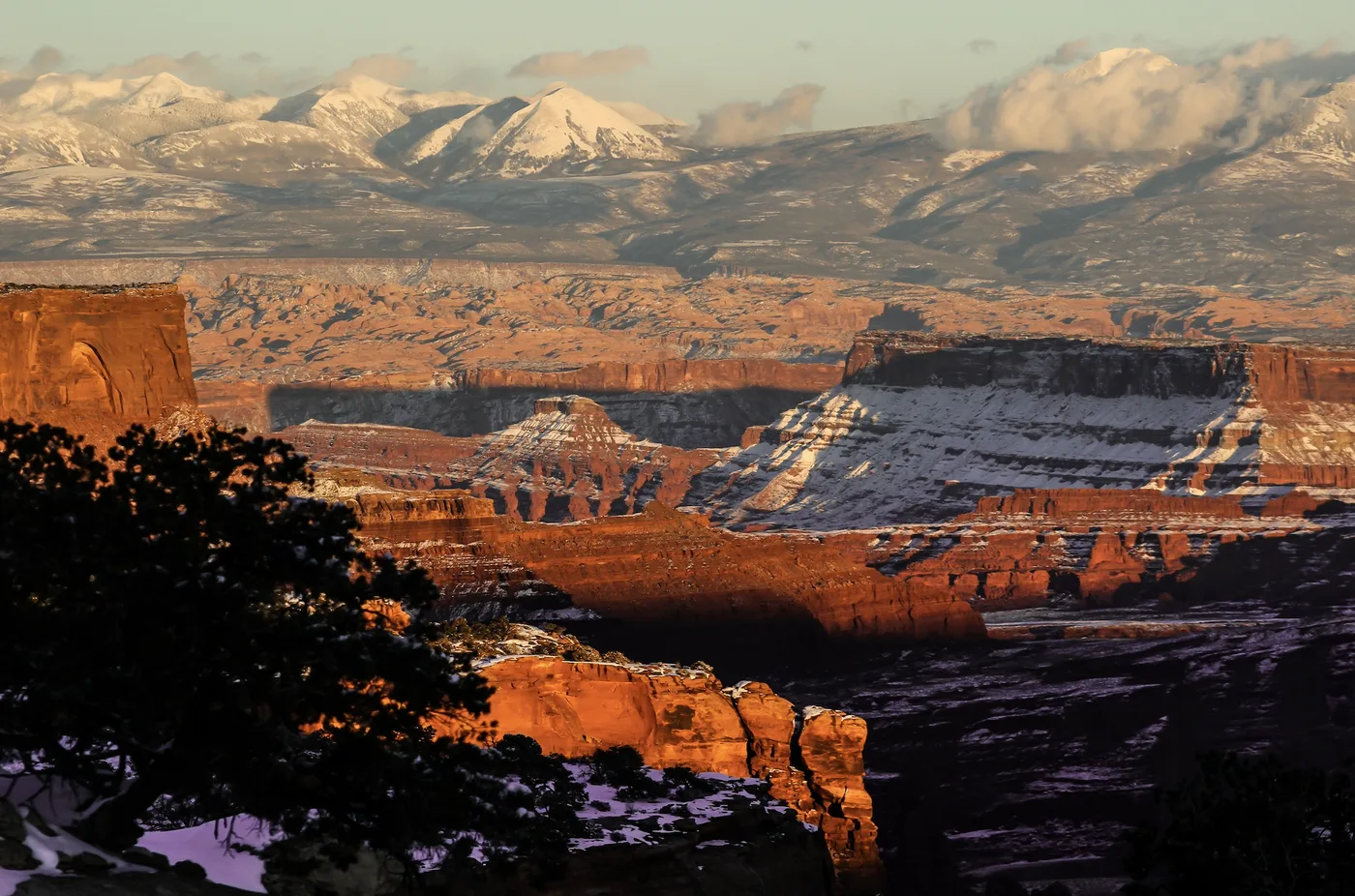 Offer photo: Canyonlands National Park: Private Island in the Sky Sunset Tour