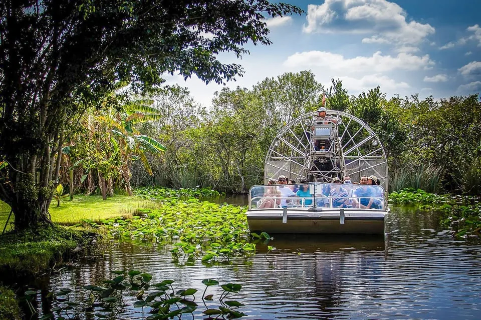 Offer photo: Airboat tour at Everglades Safari Park
