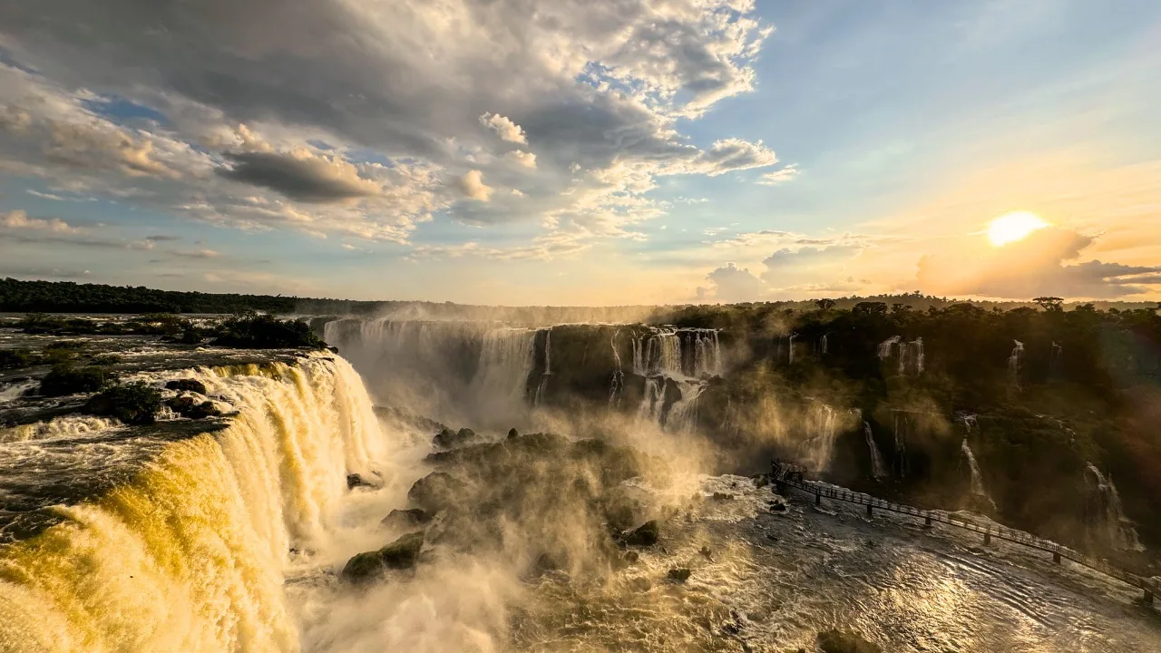 Offer photo: From Foz do Iguaçu: sunset at the falls