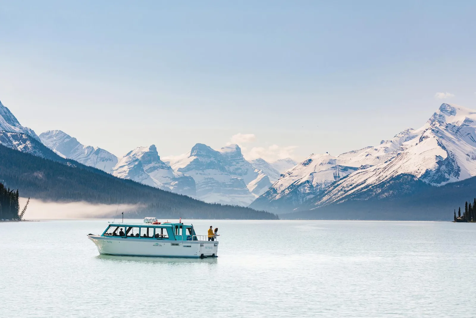 Offer photo: Maligne Lake: guided cruise