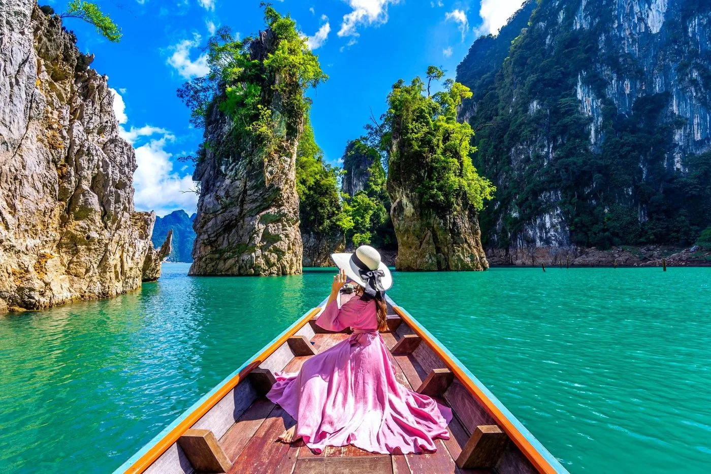 Offer photo: Khao Sok: private longtail boat on Cheow Lan Lake, early or in the afternoon