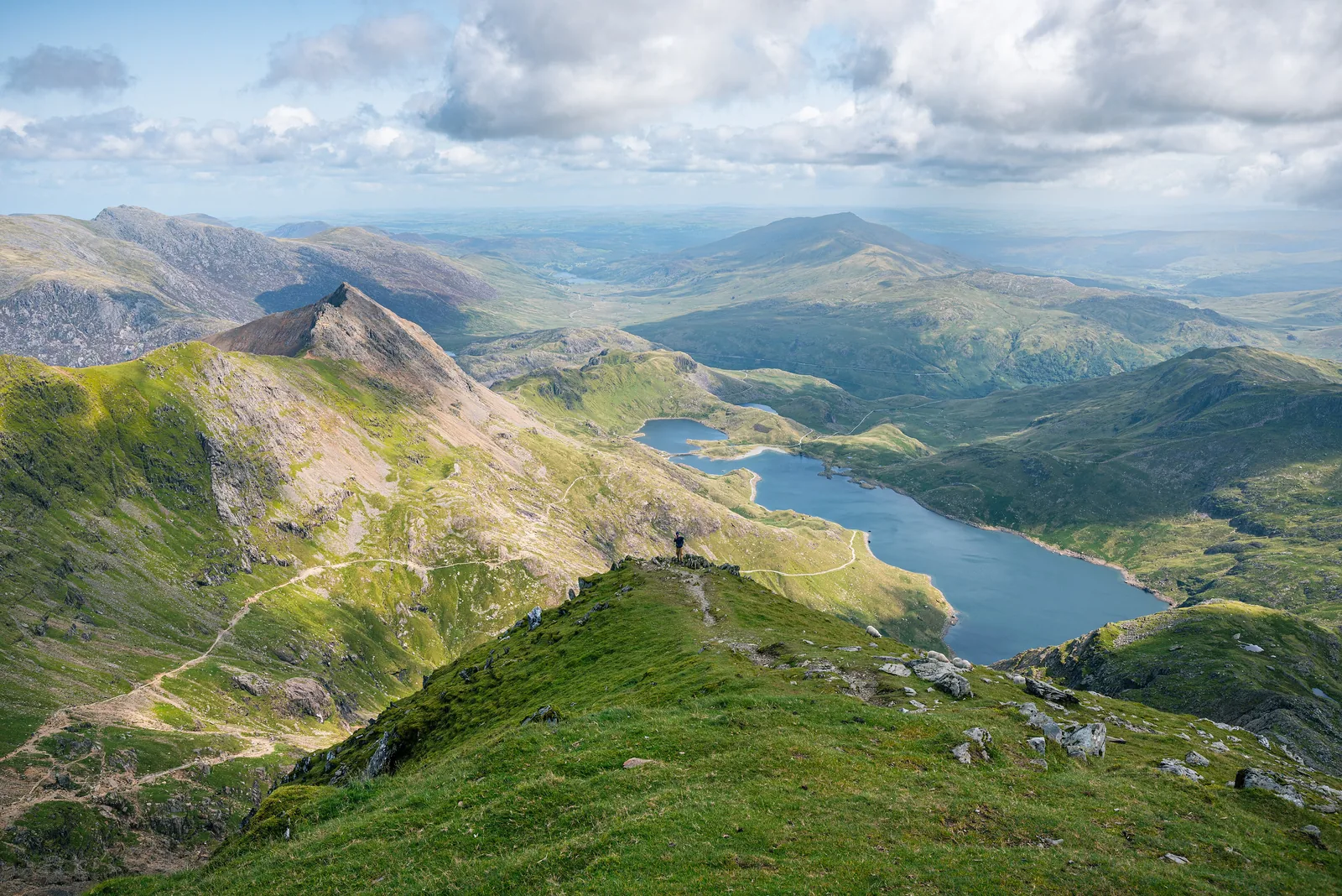 View from near the summit of Snowdon (Yr Wyddfa) in Snowdonia National Park down to the lake Llyn Llydaw, with the Crib Goch ridge on the left