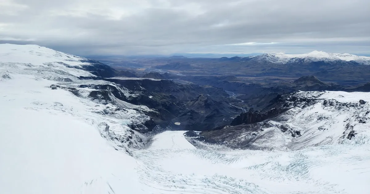 Offer photo: “Fire and Ice” helicopter tour with a flight over Þingvellir